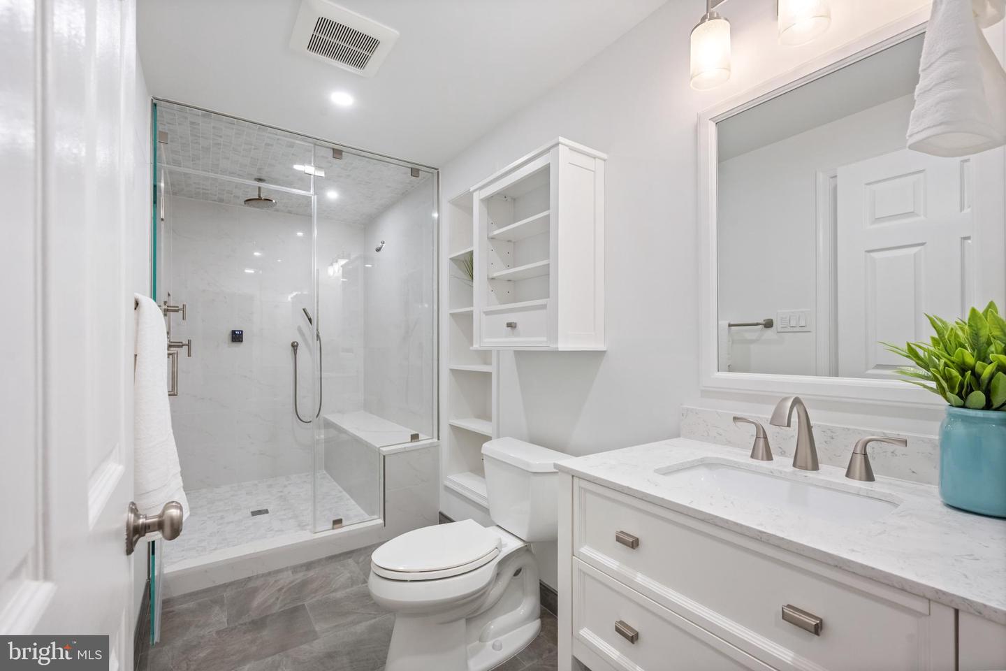 12524 SUMMER PL, HERNDON, Virginia 20171, 4 Bedrooms Bedrooms, 20 Rooms Rooms,4 BathroomsBathrooms,Residential,For sale,12524 SUMMER PL,VAFX2261648 MLS # VAFX2261648