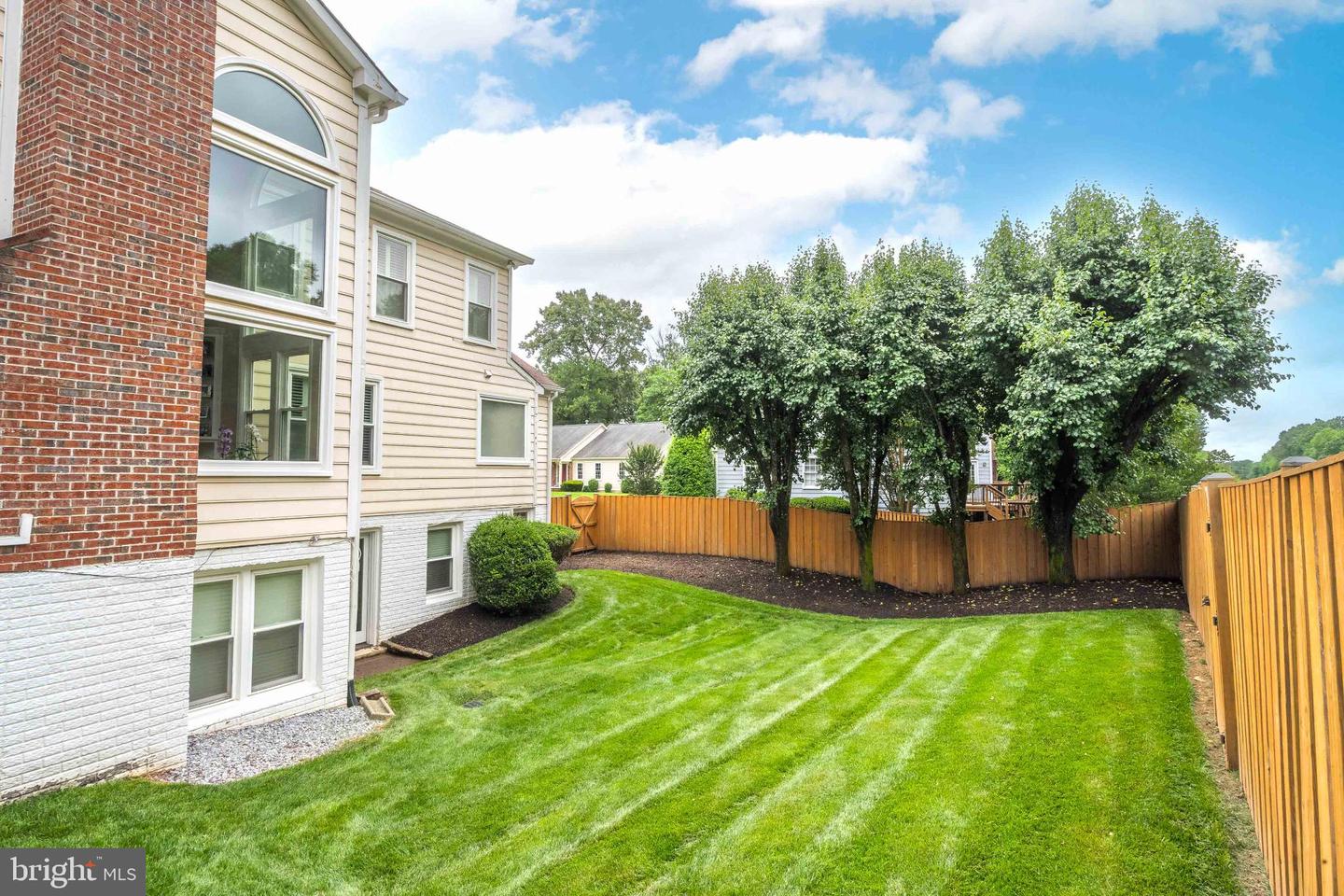 12524 SUMMER PL, HERNDON, Virginia 20171, 4 Bedrooms Bedrooms, 20 Rooms Rooms,4 BathroomsBathrooms,Residential,For sale,12524 SUMMER PL,VAFX2261648 MLS # VAFX2261648