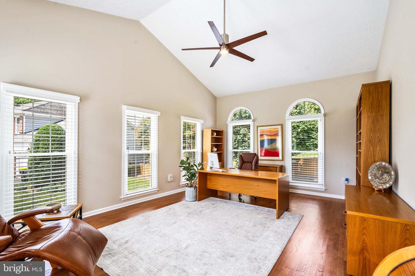12524 SUMMER PL, HERNDON, Virginia 20171, 4 Bedrooms Bedrooms, 20 Rooms Rooms,4 BathroomsBathrooms,Residential,For sale,12524 SUMMER PL,VAFX2261648 MLS # VAFX2261648