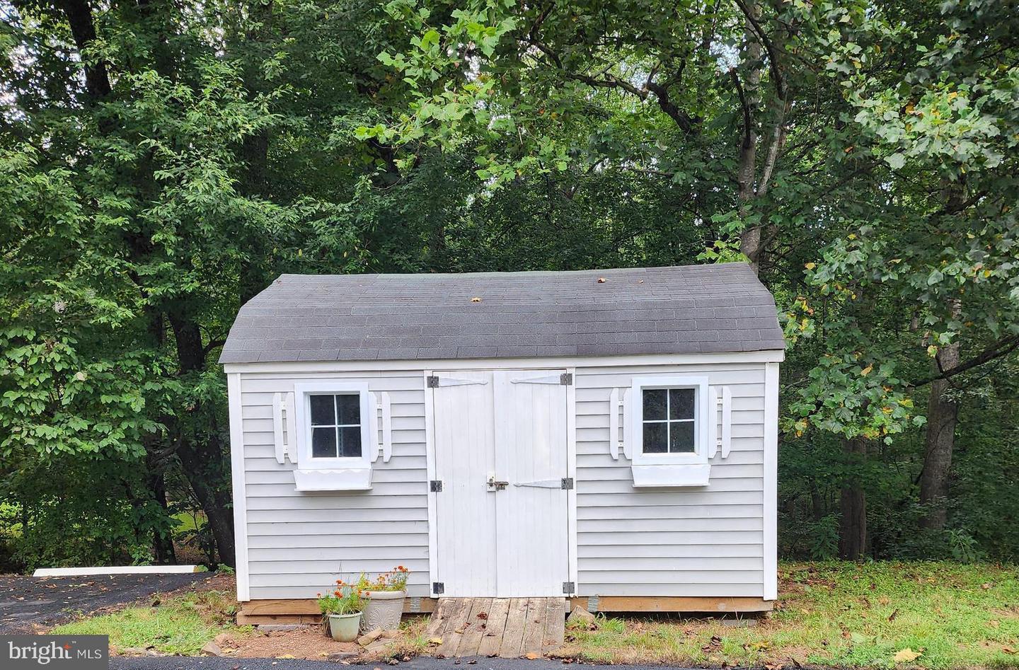 22247 WATSON RD, LEESBURG, Virginia 20175, 4 Bedrooms Bedrooms, 11 Rooms Rooms,2 BathroomsBathrooms,Residential,For sale,22247 WATSON RD,VALO2104680 MLS # VALO2104680