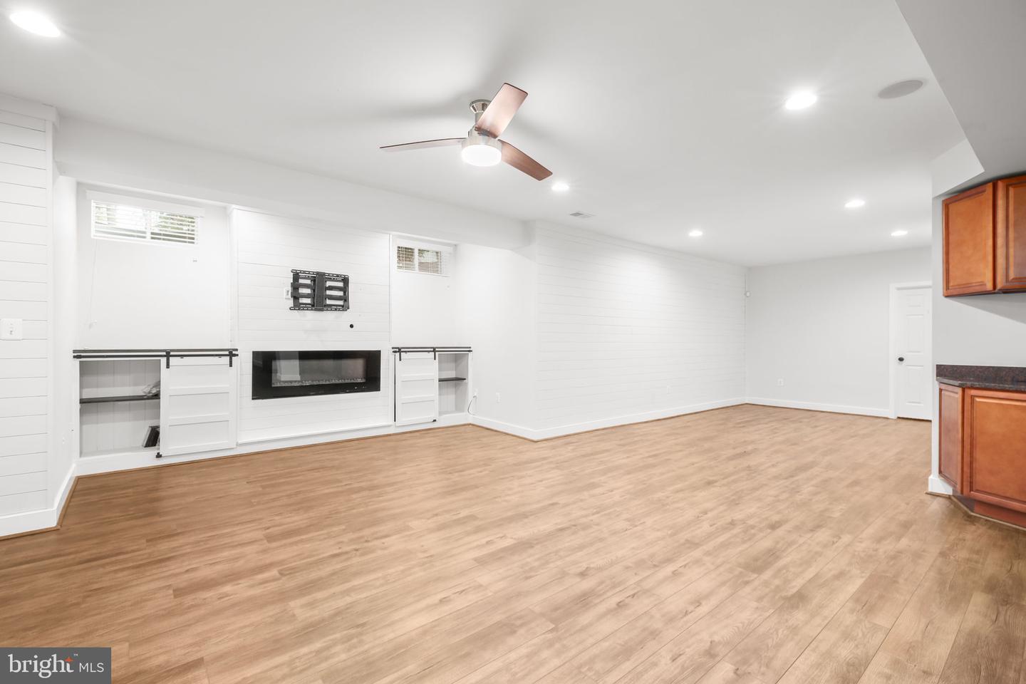 11304 CHIVALRY CHASE LN, SPOTSYLVANIA, Virginia 22551, 5 Bedrooms Bedrooms, ,4 BathroomsBathrooms,Residential,For sale,11304 CHIVALRY CHASE LN,VASP2035520 MLS # VASP2035520