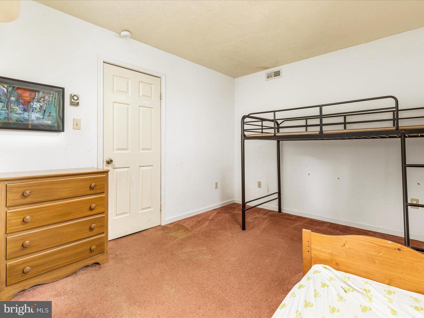 205 FAIRWAY CIR, CROSS JUNCTION, Virginia 22625, 4 Bedrooms Bedrooms, 12 Rooms Rooms,3 BathroomsBathrooms,Residential,For sale,205 FAIRWAY CIR,VAFV2036146 MLS # VAFV2036146