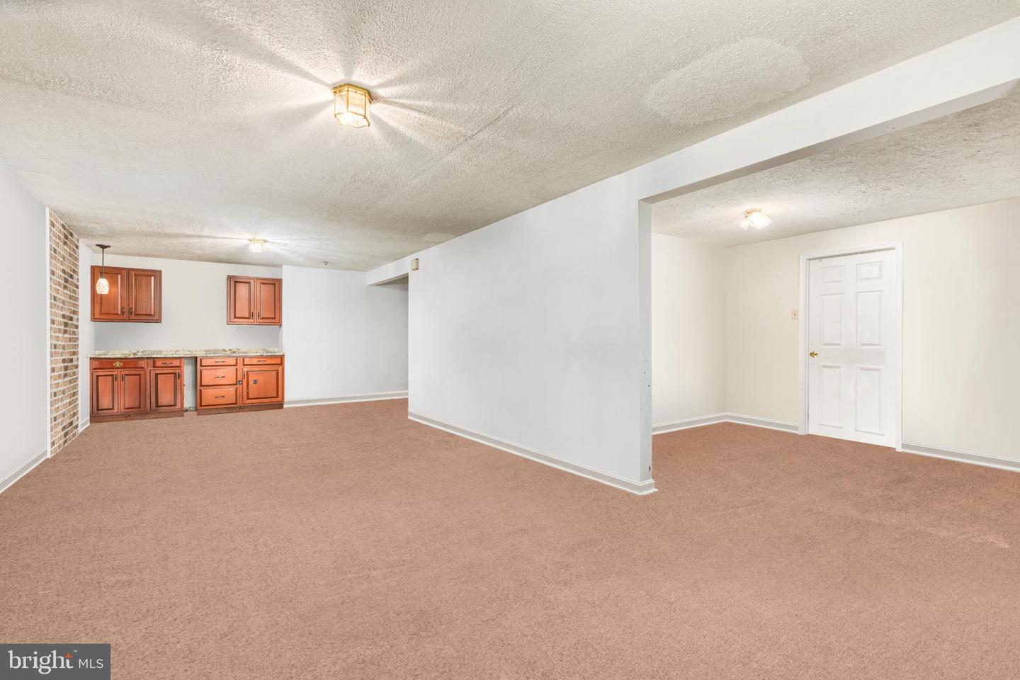 205 FAIRWAY CIR, CROSS JUNCTION, Virginia 22625, 4 Bedrooms Bedrooms, 12 Rooms Rooms,3 BathroomsBathrooms,Residential,For sale,205 FAIRWAY CIR,VAFV2036146 MLS # VAFV2036146