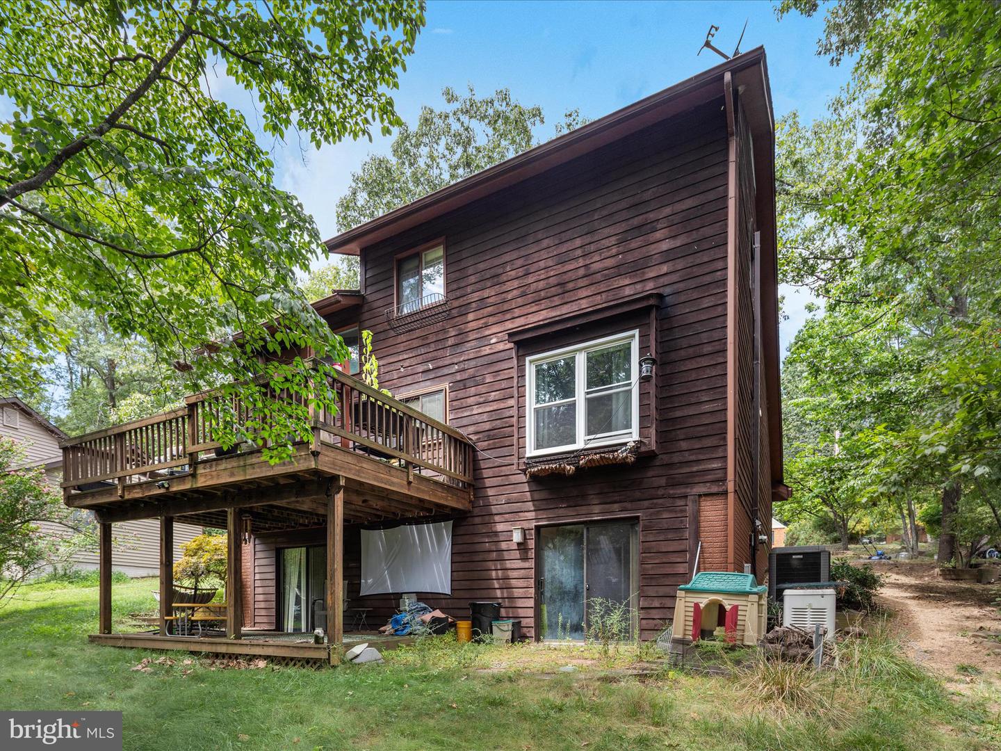 205 FAIRWAY CIR, CROSS JUNCTION, Virginia 22625, 4 Bedrooms Bedrooms, 12 Rooms Rooms,3 BathroomsBathrooms,Residential,For sale,205 FAIRWAY CIR,VAFV2036146 MLS # VAFV2036146
