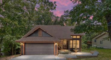 205 FAIRWAY CIR, CROSS JUNCTION, Virginia 22625, 4 Bedrooms Bedrooms, 12 Rooms Rooms,3 BathroomsBathrooms,Residential,For sale,205 FAIRWAY CIR,VAFV2036146 MLS # VAFV2036146