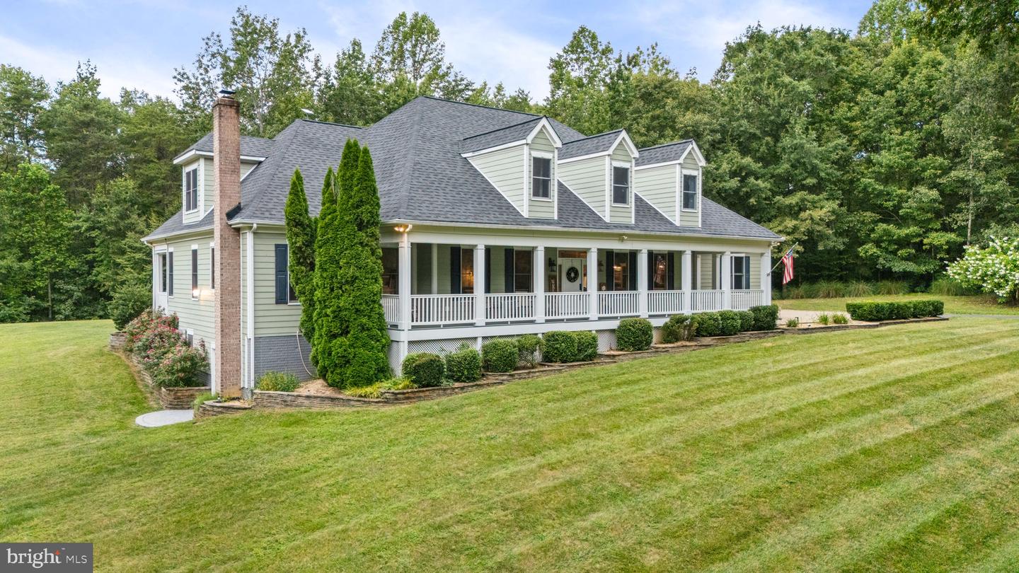 2126 PERCHERON DR, KING GEORGE, Virginia 22485, 5 Bedrooms Bedrooms, ,4 BathroomsBathrooms,Residential,For sale,2126 PERCHERON DR,VAKG2006886 MLS # VAKG2006886