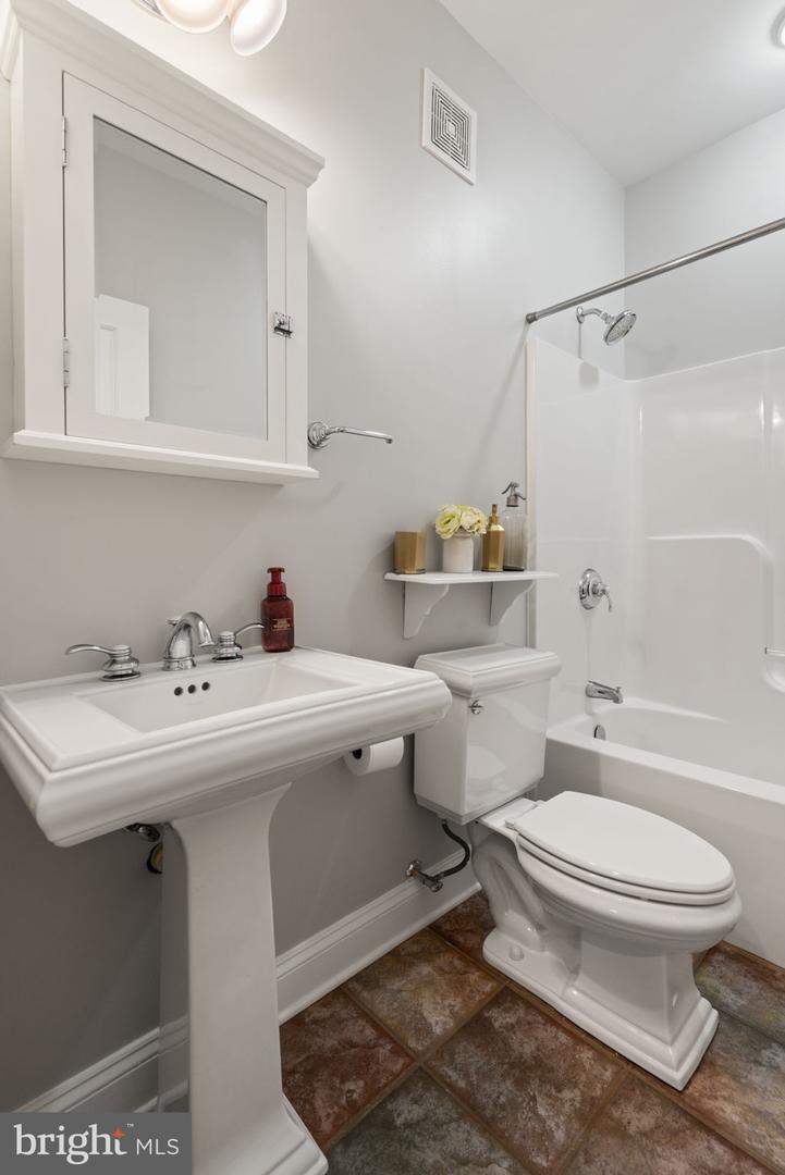 2126 PERCHERON DR, KING GEORGE, Virginia 22485, 5 Bedrooms Bedrooms, ,4 BathroomsBathrooms,Residential,For sale,2126 PERCHERON DR,VAKG2006886 MLS # VAKG2006886