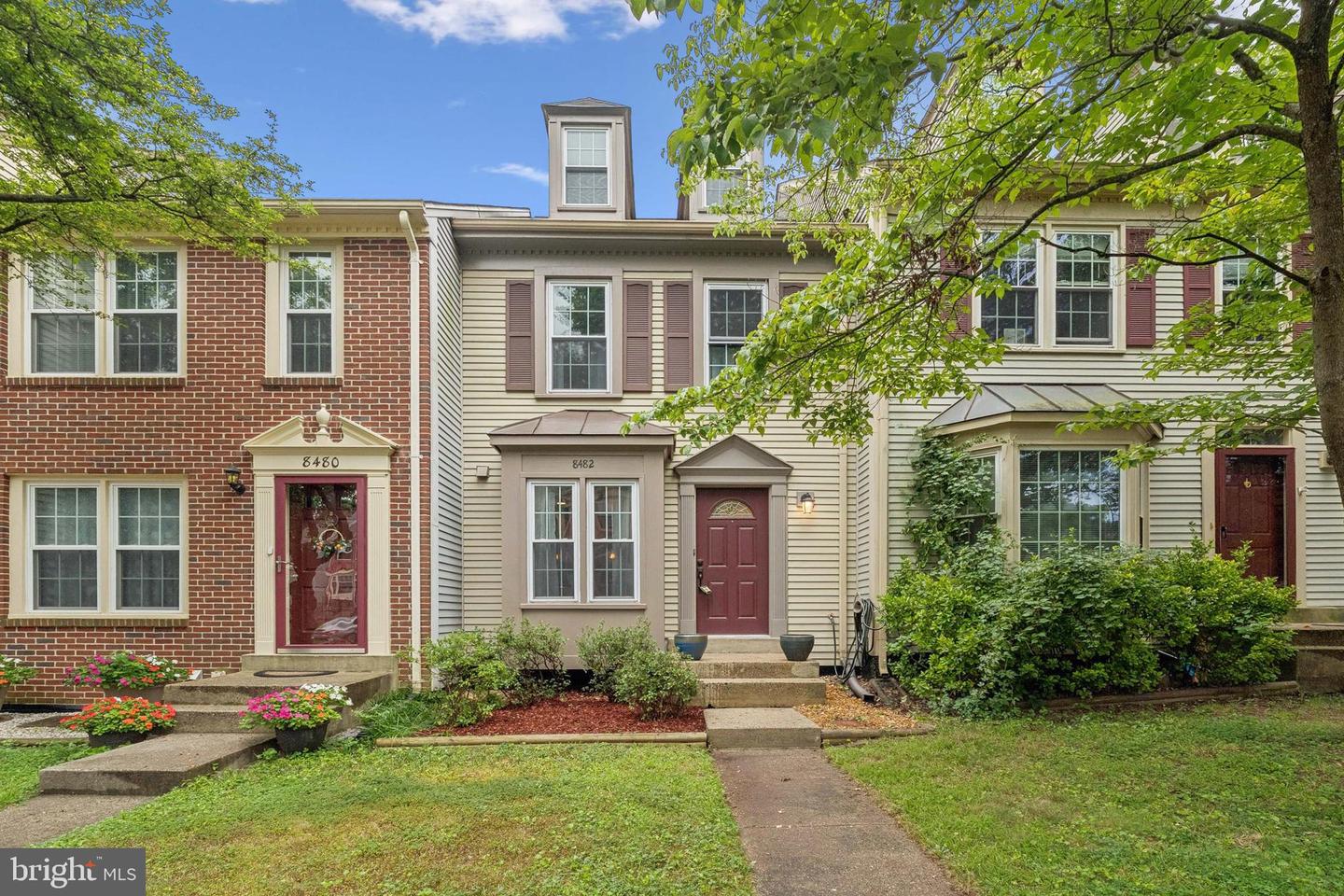 8482 SPRINGFIELD OAKS DR, SPRINGFIELD, Virginia 22153, 2 Bedrooms Bedrooms, ,2 BathroomsBathrooms,Residential,For sale,8482 SPRINGFIELD OAKS DR,VAFX2261844 MLS # VAFX2261844