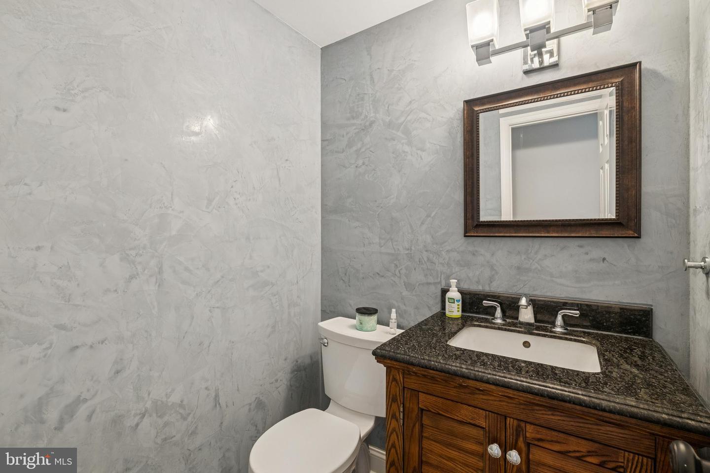 8482 SPRINGFIELD OAKS DR, SPRINGFIELD, Virginia 22153, 2 Bedrooms Bedrooms, ,2 BathroomsBathrooms,Residential,For sale,8482 SPRINGFIELD OAKS DR,VAFX2261844 MLS # VAFX2261844