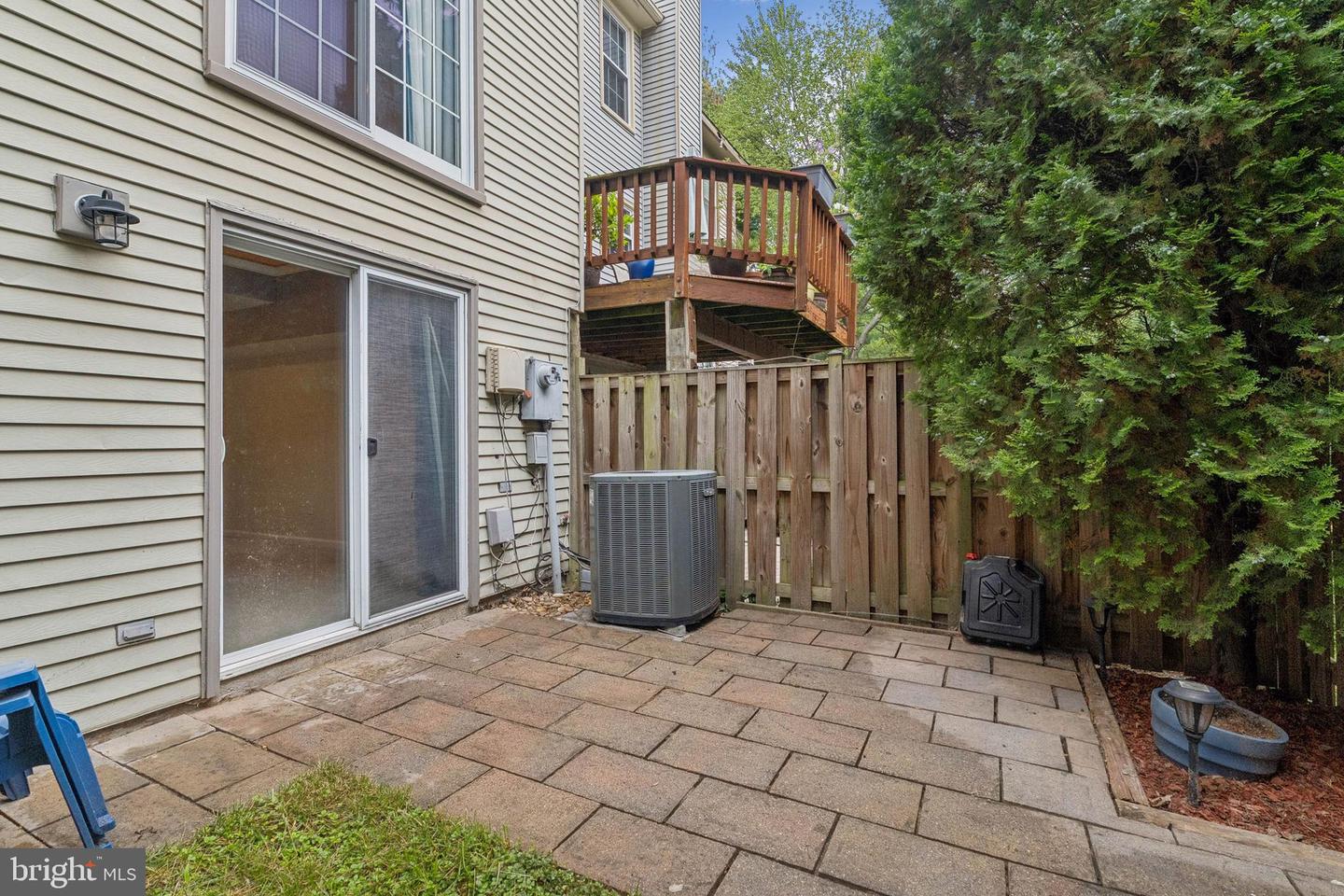 8482 SPRINGFIELD OAKS DR, SPRINGFIELD, Virginia 22153, 2 Bedrooms Bedrooms, ,2 BathroomsBathrooms,Residential,For sale,8482 SPRINGFIELD OAKS DR,VAFX2261844 MLS # VAFX2261844