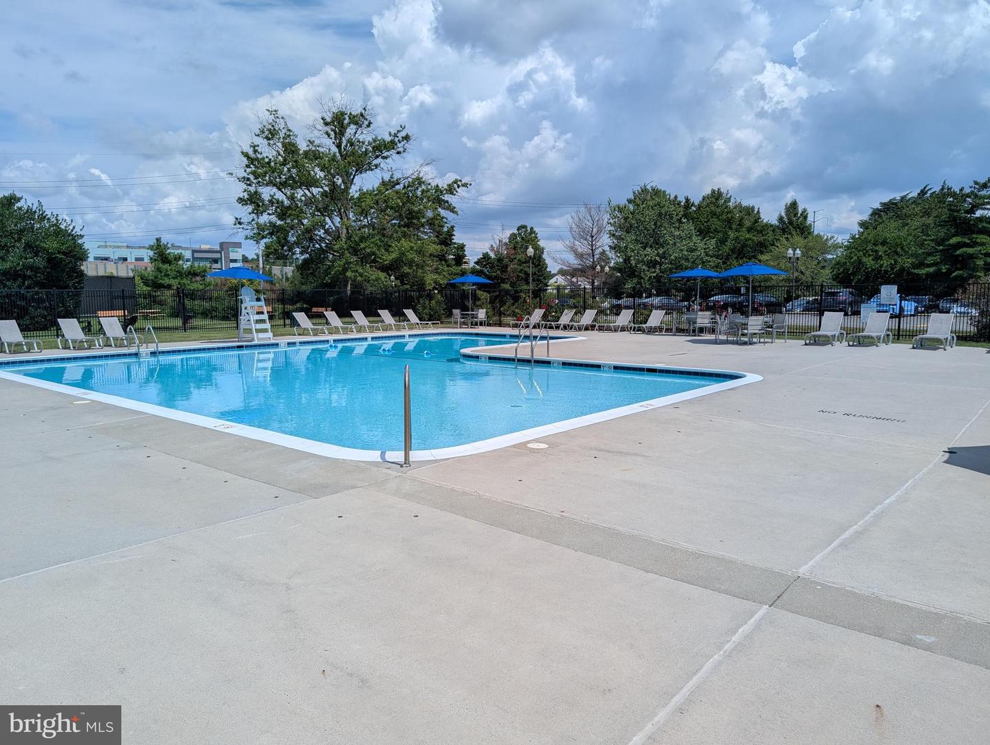 1225 MARTHA CUSTIS DR #704, ALEXANDRIA, Virginia 22302, ,1 BathroomBathrooms,Residential,For sale,1225 MARTHA CUSTIS DR #704,VAAX2048706 MLS # VAAX2048706 1225 MARTHA CUSTIS DR #704, ALEXANDRIA, Virginia 22302, ,1 BathroomBathrooms,Residential,For sale,1225 MARTHA CUSTIS DR #704,VAAX2048706 MLS # VAAX2048706