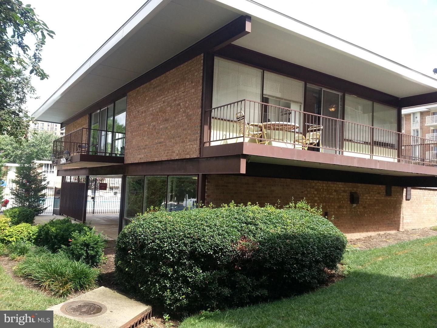 2600 INDIAN DR #2B, ALEXANDRIA, Virginia 22303, 2 Bedrooms Bedrooms, 5 Rooms Rooms,1 BathroomBathrooms,Residential,For sale,2600 INDIAN DR #2B,VAFX2261548 MLS # VAFX2261548