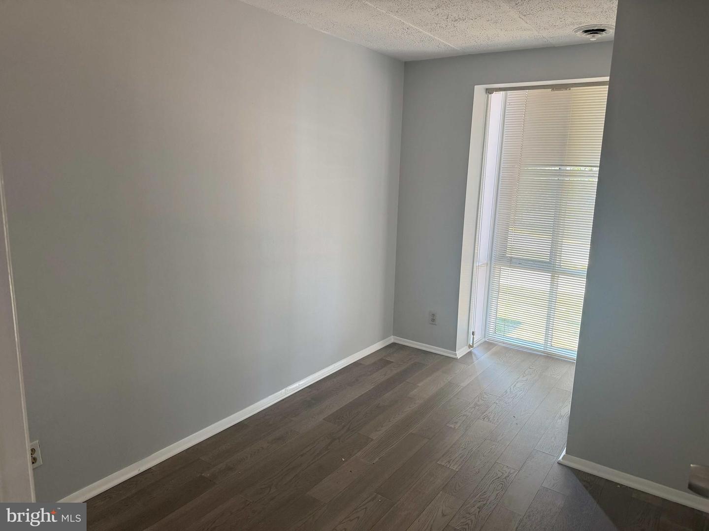 2600 INDIAN DR #2B, ALEXANDRIA, Virginia 22303, 2 Bedrooms Bedrooms, 5 Rooms Rooms,1 BathroomBathrooms,Residential,For sale,2600 INDIAN DR #2B,VAFX2261548 MLS # VAFX2261548