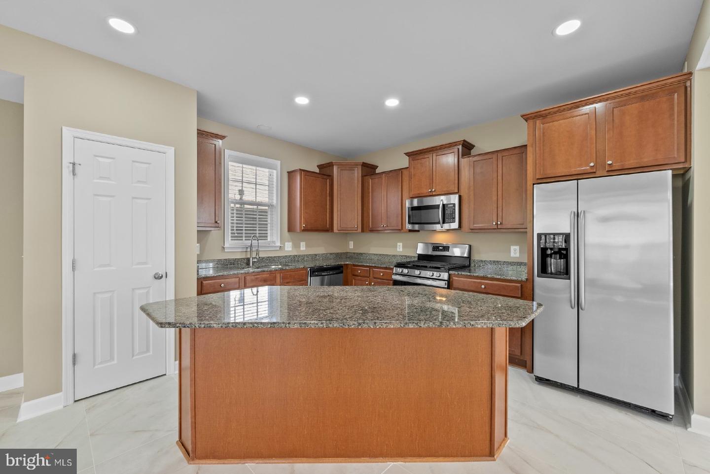 7722 YALTA WAY, GAINESVILLE, Virginia 20155, 4 Bedrooms Bedrooms, 11 Rooms Rooms,3 BathroomsBathrooms,Residential,For sale,7722 YALTA WAY,VAPW2101606 MLS # VAPW2101606