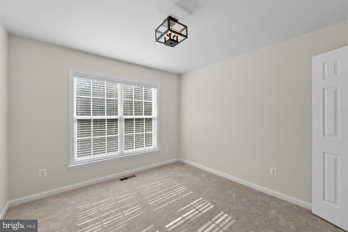 7722 YALTA WAY, GAINESVILLE, Virginia 20155, 4 Bedrooms Bedrooms, 11 Rooms Rooms,3 BathroomsBathrooms,Residential,For sale,7722 YALTA WAY,VAPW2101606 MLS # VAPW2101606