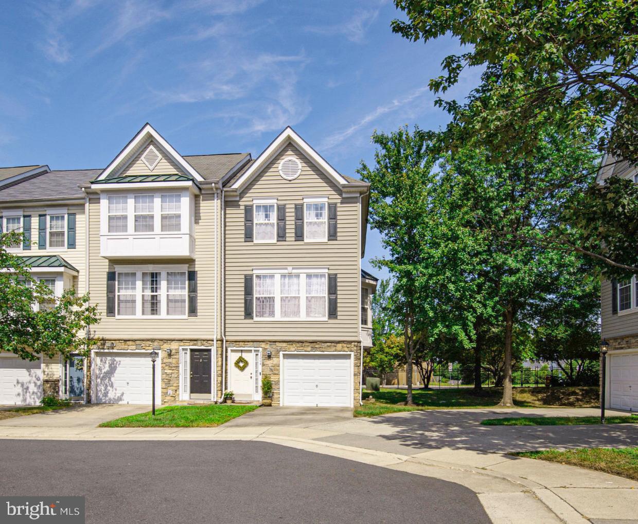 23004 FONTWELL SQ #508, STERLING, Virginia 20166, 3 Bedrooms Bedrooms, 8 Rooms Rooms,3 BathroomsBathrooms,Residential,For sale,23004 FONTWELL SQ #508,VALO2104656 MLS # VALO2104656
