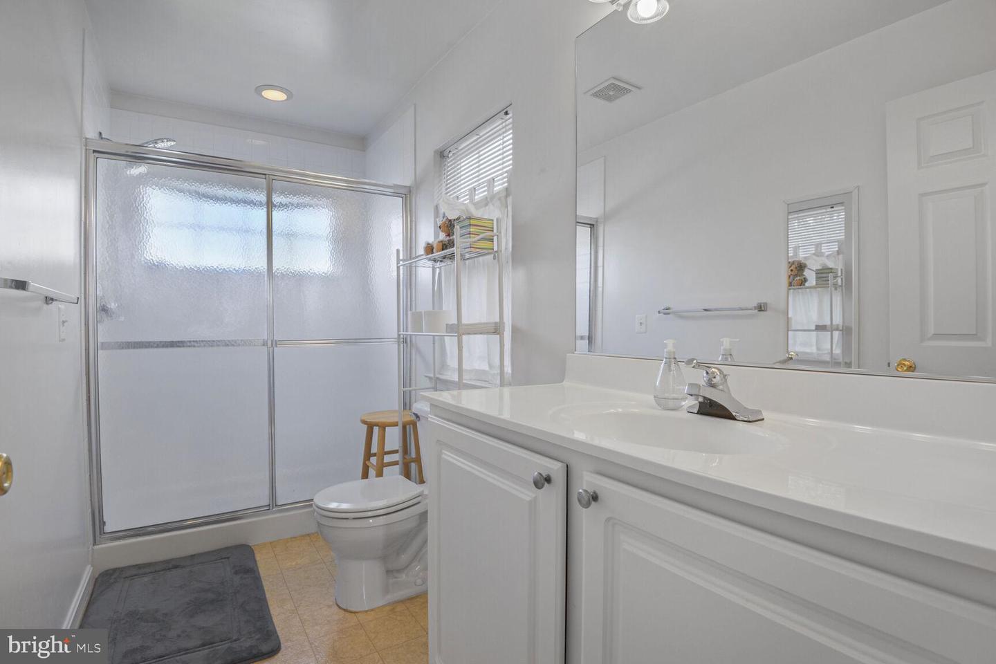 23004 FONTWELL SQ #508, STERLING, Virginia 20166, 3 Bedrooms Bedrooms, 8 Rooms Rooms,3 BathroomsBathrooms,Residential,For sale,23004 FONTWELL SQ #508,VALO2104656 MLS # VALO2104656