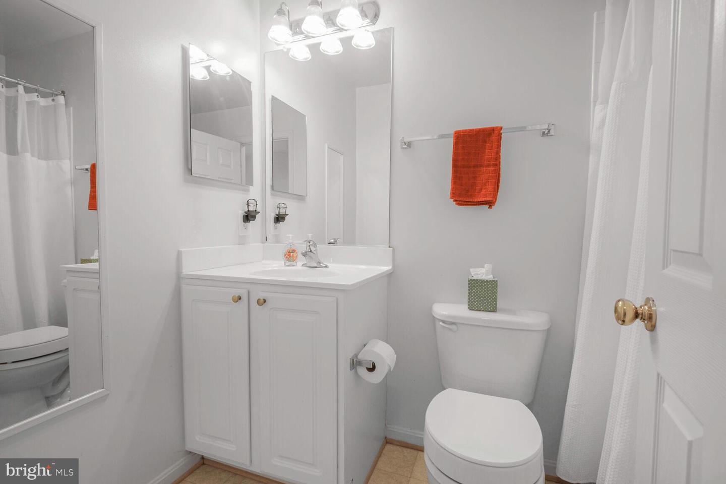 23004 FONTWELL SQ #508, STERLING, Virginia 20166, 3 Bedrooms Bedrooms, 8 Rooms Rooms,3 BathroomsBathrooms,Residential,For sale,23004 FONTWELL SQ #508,VALO2104656 MLS # VALO2104656