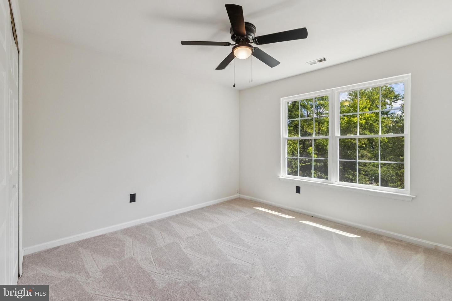 12977 HAMPTON FOREST, FAIRFAX, Virginia 22030, 4 Bedrooms Bedrooms, 8 Rooms Rooms,3 BathroomsBathrooms,Residential,For sale,12977 HAMPTON FOREST,VAFX2261634 MLS # VAFX2261634