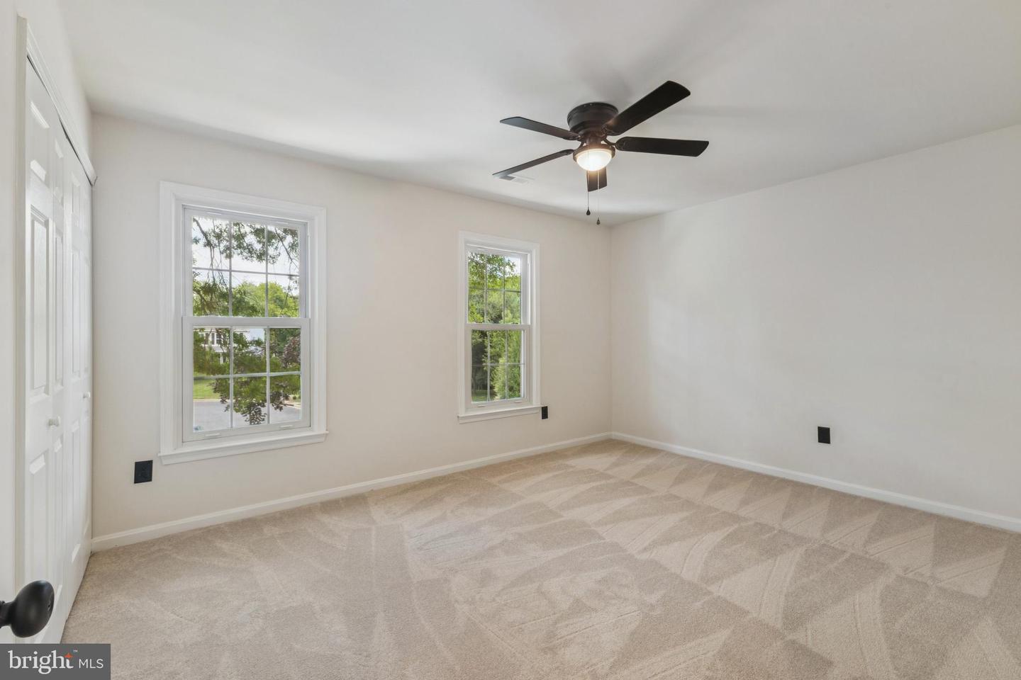 12977 HAMPTON FOREST, FAIRFAX, Virginia 22030, 4 Bedrooms Bedrooms, 8 Rooms Rooms,3 BathroomsBathrooms,Residential,For sale,12977 HAMPTON FOREST,VAFX2261634 MLS # VAFX2261634