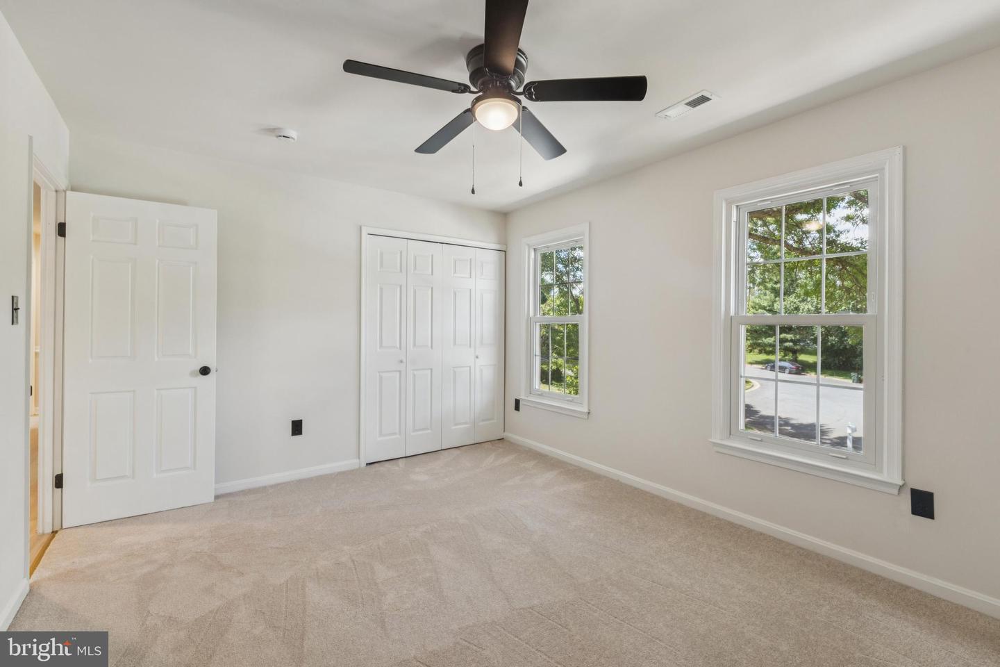 12977 HAMPTON FOREST, FAIRFAX, Virginia 22030, 4 Bedrooms Bedrooms, 8 Rooms Rooms,3 BathroomsBathrooms,Residential,For sale,12977 HAMPTON FOREST,VAFX2261634 MLS # VAFX2261634