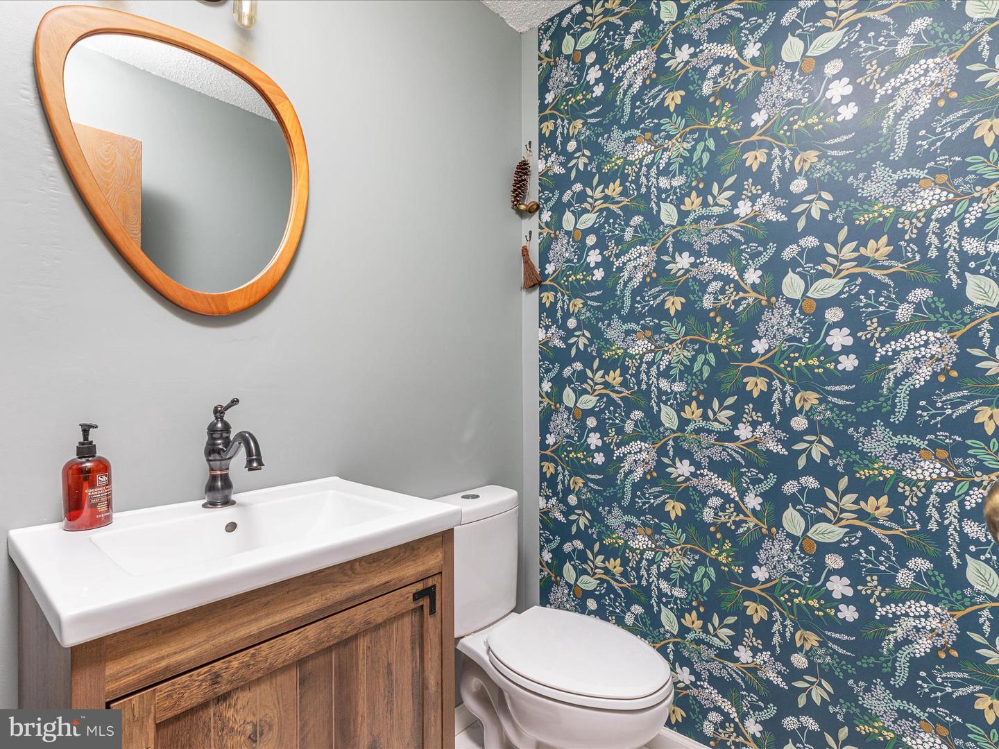 475-A KING ST #13A, BASYE, Virginia 22810, 4 Bedrooms Bedrooms, 13 Rooms Rooms,4 BathroomsBathrooms,Residential,For sale,475-A KING ST #13A,VASH2012250 MLS # VASH2012250