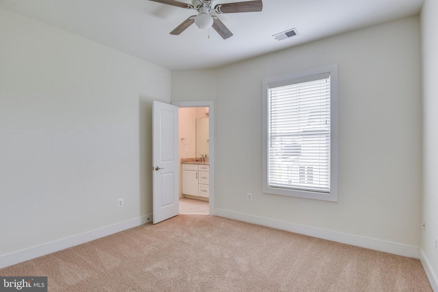 6665 FAYETTE ST, HAYMARKET, Virginia 20169, 4 Bedrooms Bedrooms, ,4 BathroomsBathrooms,Residential,For sale,6665 FAYETTE ST,VAPW2101644 MLS # VAPW2101644