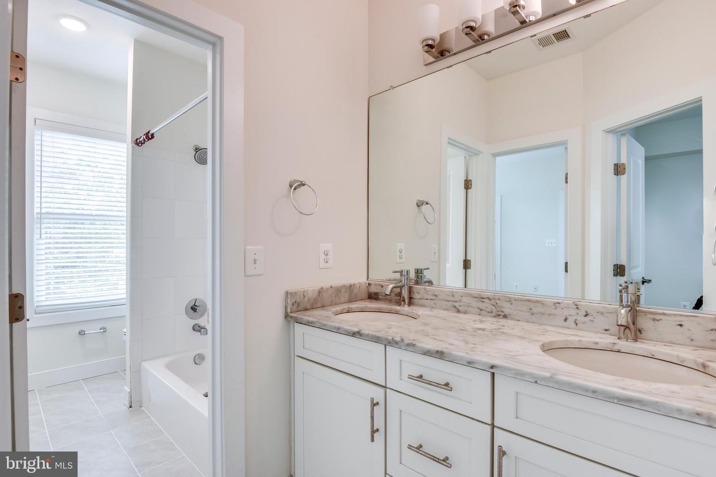 6665 FAYETTE ST, HAYMARKET, Virginia 20169, 4 Bedrooms Bedrooms, ,4 BathroomsBathrooms,Residential,For sale,6665 FAYETTE ST,VAPW2101644 MLS # VAPW2101644