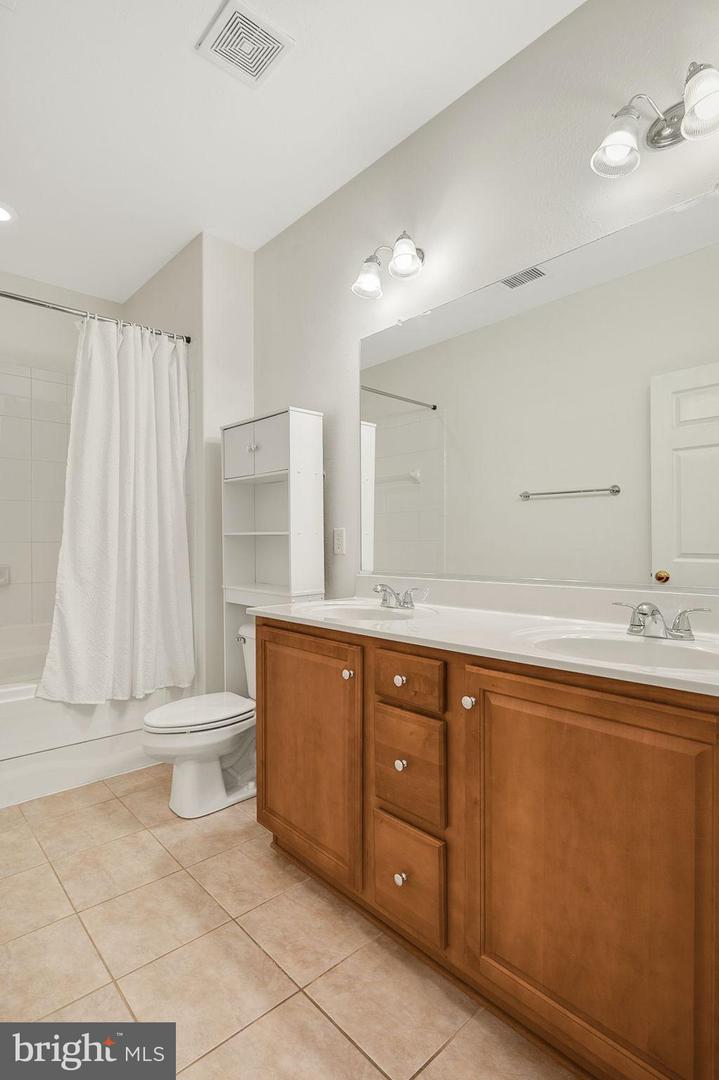 4125 SAN MARCO #H, GLEN ALLEN, Virginia 23058, 2 Bedrooms Bedrooms, ,2 BathroomsBathrooms,Residential,For sale,4125 SAN MARCO #H,VAHN2001036 MLS # VAHN2001036