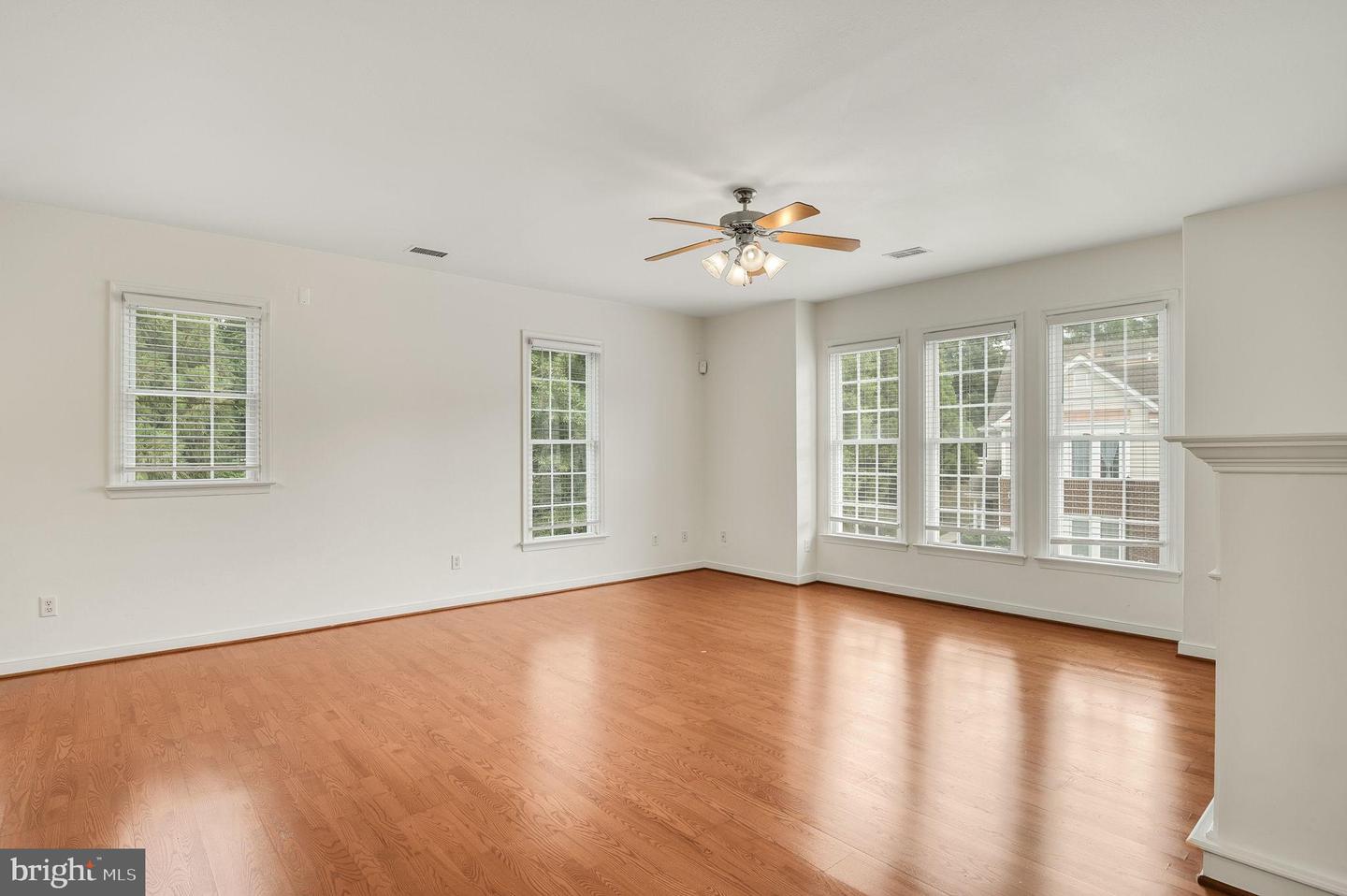 4125 SAN MARCO #H, GLEN ALLEN, Virginia 23058, 2 Bedrooms Bedrooms, ,2 BathroomsBathrooms,Residential,For sale,4125 SAN MARCO #H,VAHN2001036 MLS # VAHN2001036