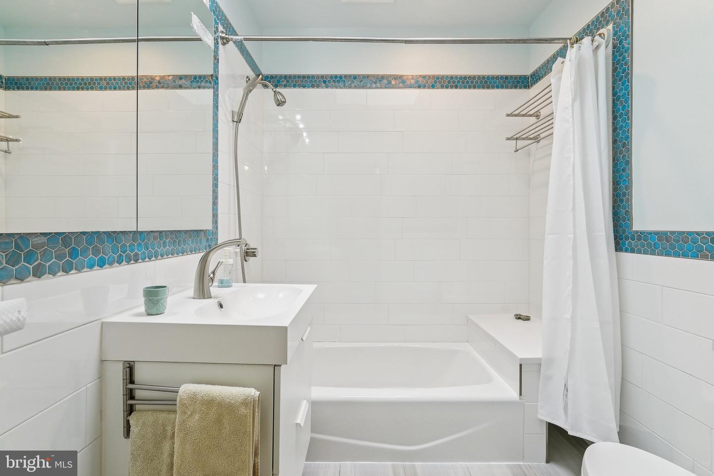 4013 13TH ST NW, WASHINGTON, District Of Columbia 20011, 4 Bedrooms Bedrooms, ,3 BathroomsBathrooms,Residential,For sale,4013 13TH ST NW,DCDC2215498 MLS # DCDC2215498
