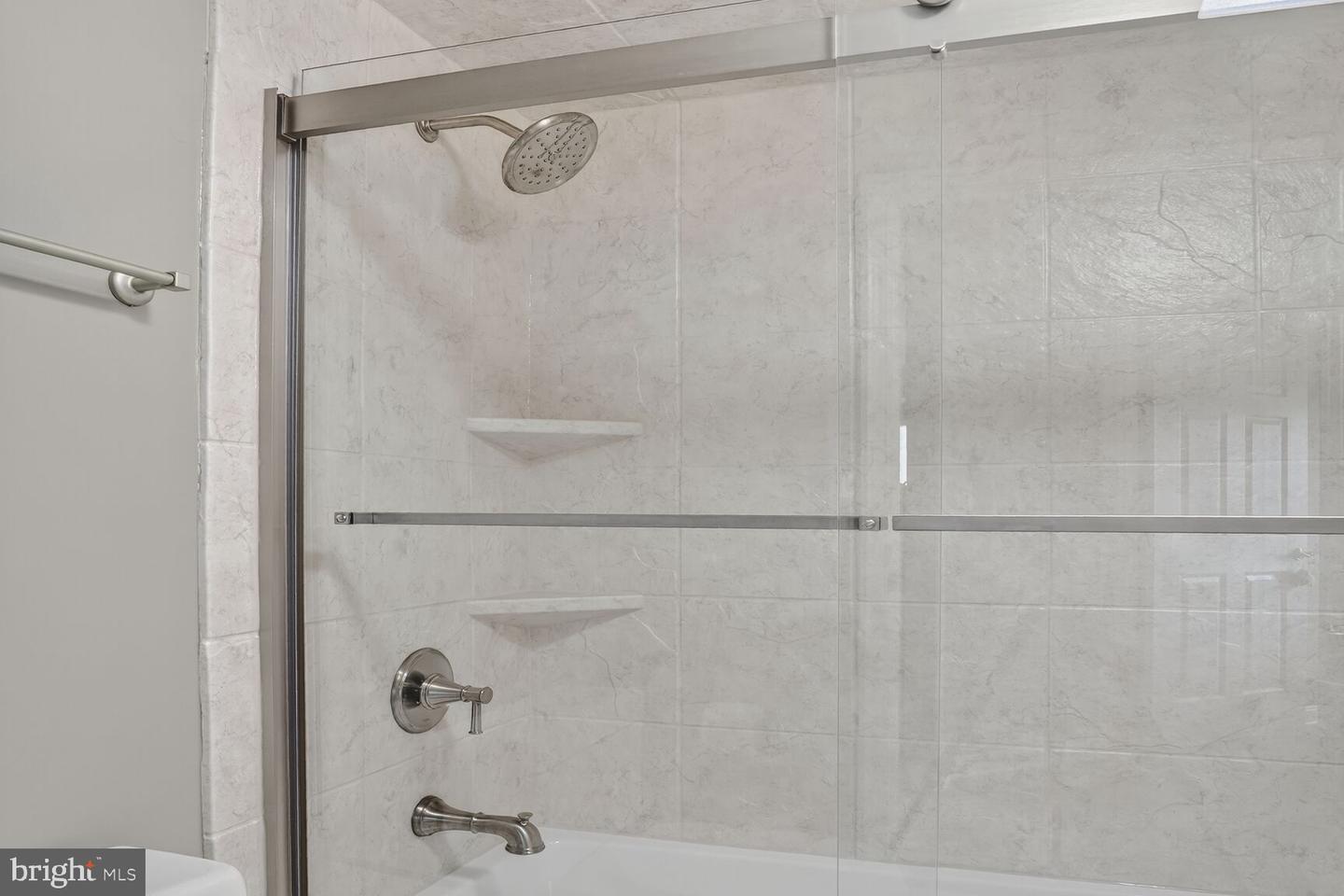 2121 JAMIESON AVE #1208, ALEXANDRIA, Virginia 22314, 2 Bedrooms Bedrooms, ,2 BathroomsBathrooms,Residential,For sale,2121 JAMIESON AVE #1208,VAAX2048686 MLS # VAAX2048686