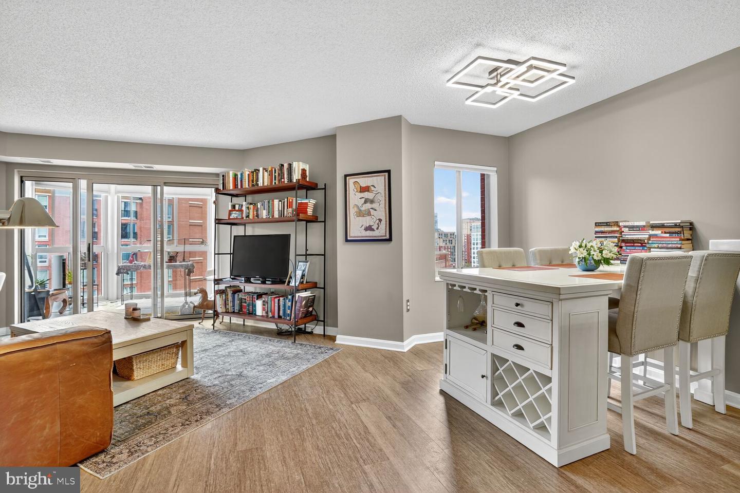 2121 JAMIESON AVE #1208, ALEXANDRIA, Virginia 22314, 2 Bedrooms Bedrooms, ,2 BathroomsBathrooms,Residential,For sale,2121 JAMIESON AVE #1208,VAAX2048686 MLS # VAAX2048686