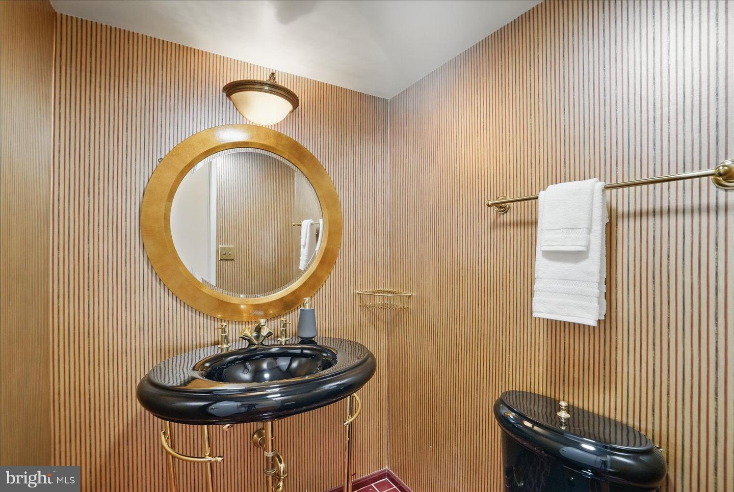 900 N STAFFORD ST N #2632, ARLINGTON, Virginia 22203, 2 Bedrooms Bedrooms, 11 Rooms Rooms,2 BathroomsBathrooms,Residential,For sale,900 N STAFFORD ST N #2632,VAAR2062386 MLS # VAAR2062386