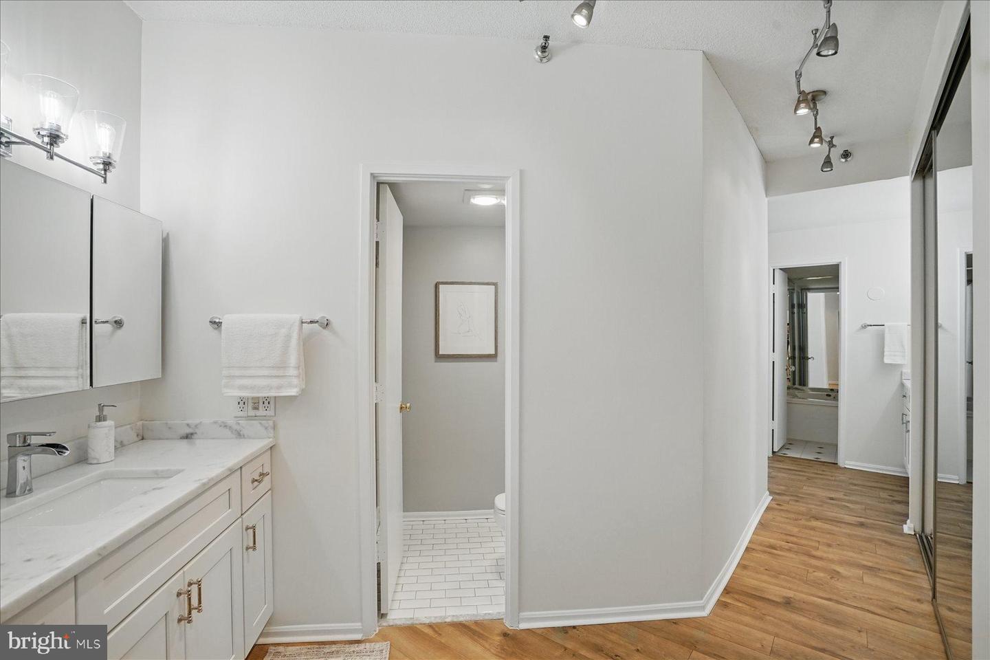 900 N STAFFORD ST N #2632, ARLINGTON, Virginia 22203, 2 Bedrooms Bedrooms, 11 Rooms Rooms,2 BathroomsBathrooms,Residential,For sale,900 N STAFFORD ST N #2632,VAAR2062386 MLS # VAAR2062386