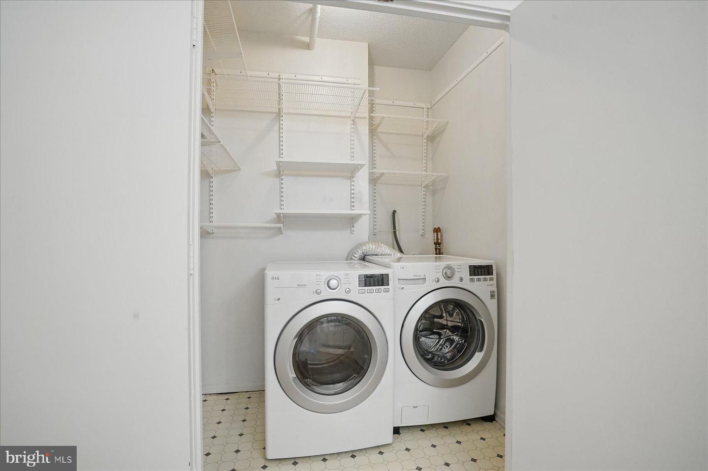900 N STAFFORD ST N #2632, ARLINGTON, Virginia 22203, 2 Bedrooms Bedrooms, 11 Rooms Rooms,2 BathroomsBathrooms,Residential,For sale,900 N STAFFORD ST N #2632,VAAR2062386 MLS # VAAR2062386
