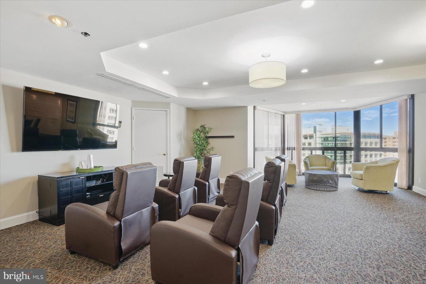900 N STAFFORD ST N #2632, ARLINGTON, Virginia 22203, 2 Bedrooms Bedrooms, 11 Rooms Rooms,2 BathroomsBathrooms,Residential,For sale,900 N STAFFORD ST N #2632,VAAR2062386 MLS # VAAR2062386