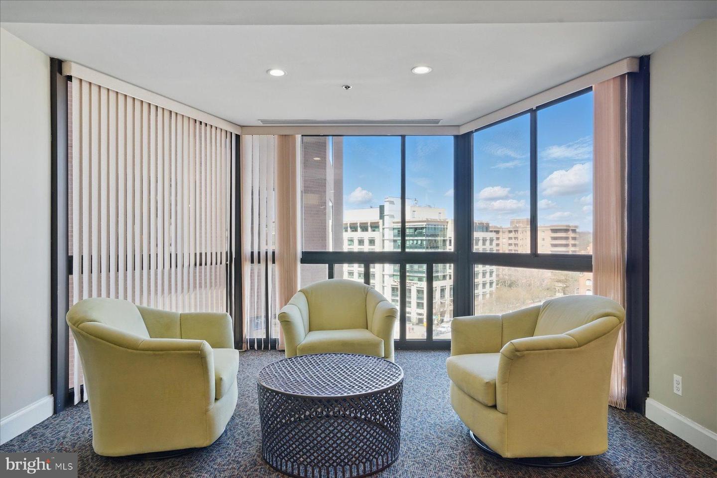 900 N STAFFORD ST N #2632, ARLINGTON, Virginia 22203, 2 Bedrooms Bedrooms, 11 Rooms Rooms,2 BathroomsBathrooms,Residential,For sale,900 N STAFFORD ST N #2632,VAAR2062386 MLS # VAAR2062386