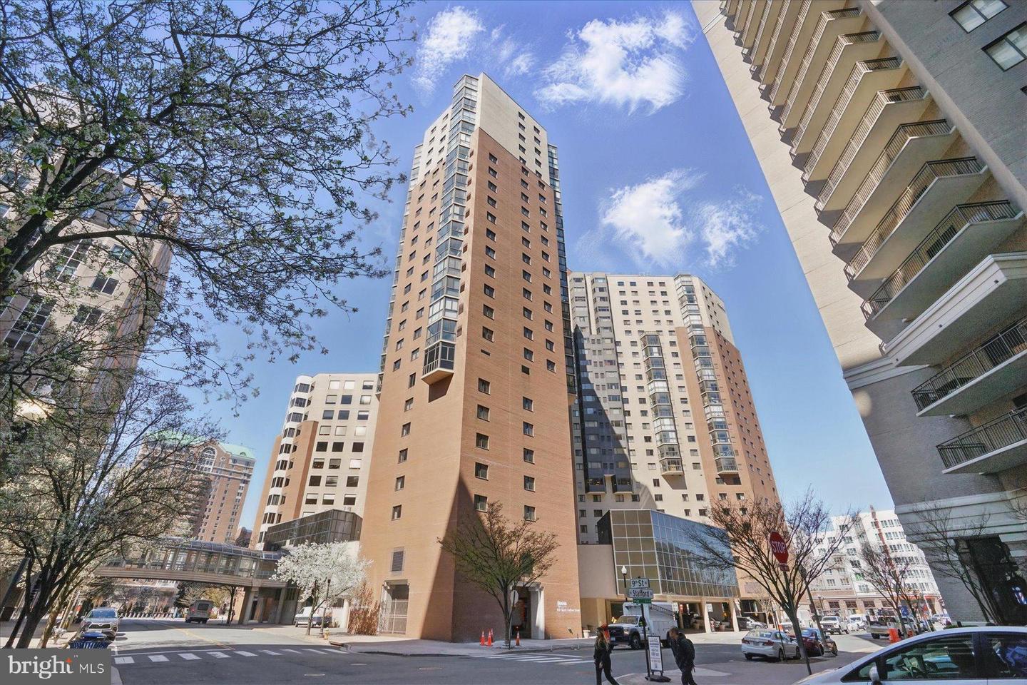 900 N STAFFORD ST N #2632, ARLINGTON, Virginia 22203, 2 Bedrooms Bedrooms, 11 Rooms Rooms,2 BathroomsBathrooms,Residential,For sale,900 N STAFFORD ST N #2632,VAAR2062386 MLS # VAAR2062386
