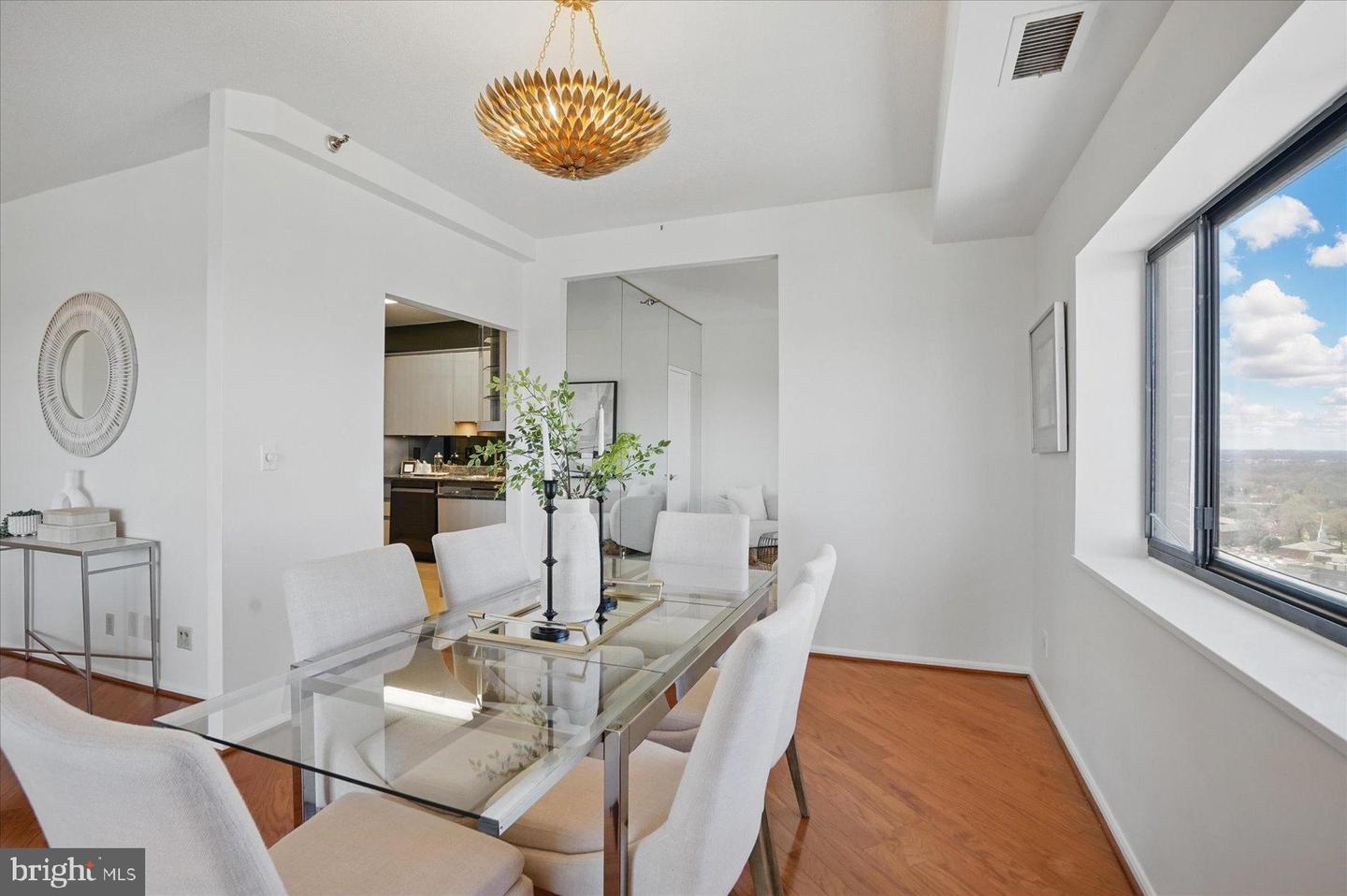 900 N STAFFORD ST N #2632, ARLINGTON, Virginia 22203, 2 Bedrooms Bedrooms, 11 Rooms Rooms,2 BathroomsBathrooms,Residential,For sale,900 N STAFFORD ST N #2632,VAAR2062386 MLS # VAAR2062386