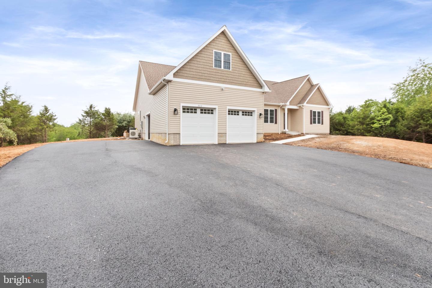 2012 DOZER LN, CATLETT, Virginia 20119, 4 Bedrooms Bedrooms, 7 Rooms Rooms,3 BathroomsBathrooms,Residential,For sale,2012 DOZER LN,VAFQ2017950 MLS # VAFQ2017950