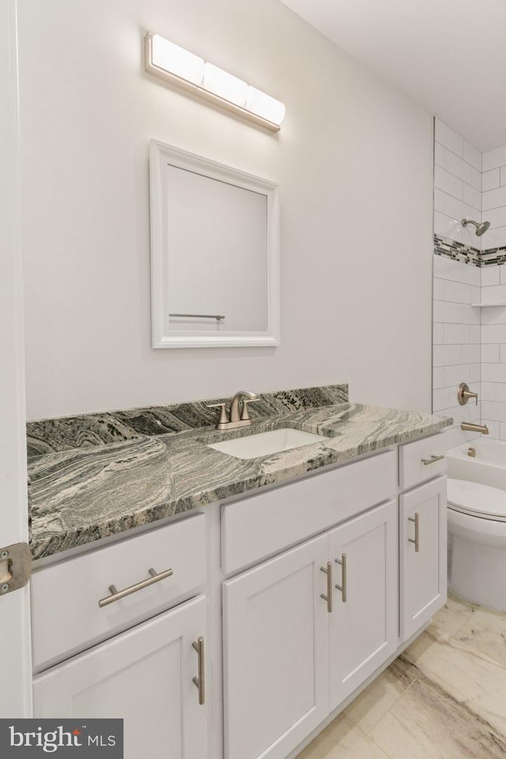 2012 DOZER LN, CATLETT, Virginia 20119, 4 Bedrooms Bedrooms, 7 Rooms Rooms,3 BathroomsBathrooms,Residential,For sale,2012 DOZER LN,VAFQ2017950 MLS # VAFQ2017950