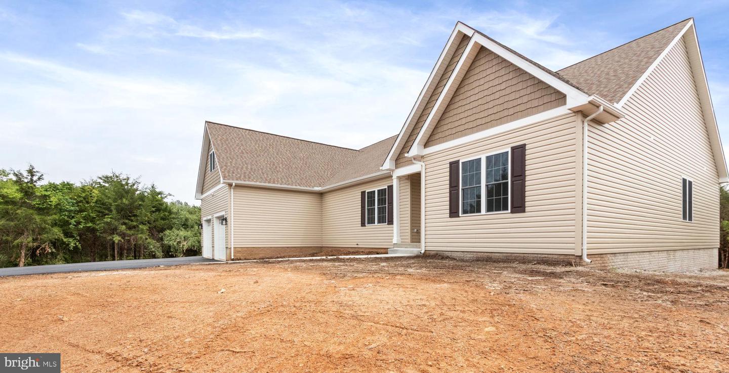 2012 DOZER LN, CATLETT, Virginia 20119, 4 Bedrooms Bedrooms, 7 Rooms Rooms,3 BathroomsBathrooms,Residential,For sale,2012 DOZER LN,VAFQ2017950 MLS # VAFQ2017950