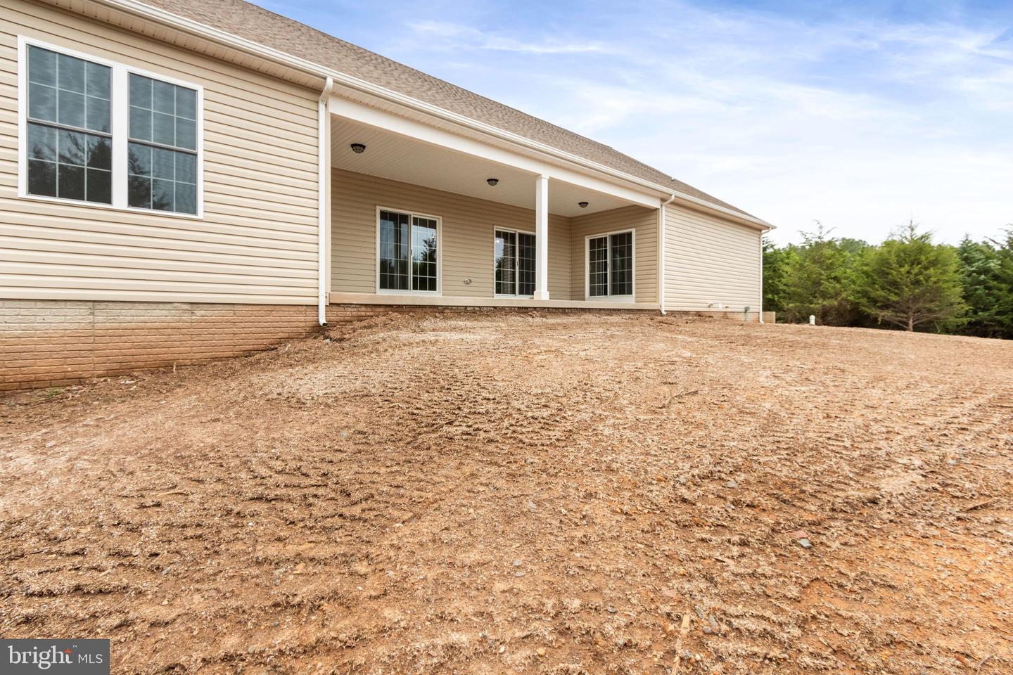 2012 DOZER LN, CATLETT, Virginia 20119, 4 Bedrooms Bedrooms, 7 Rooms Rooms,3 BathroomsBathrooms,Residential,For sale,2012 DOZER LN,VAFQ2017950 MLS # VAFQ2017950