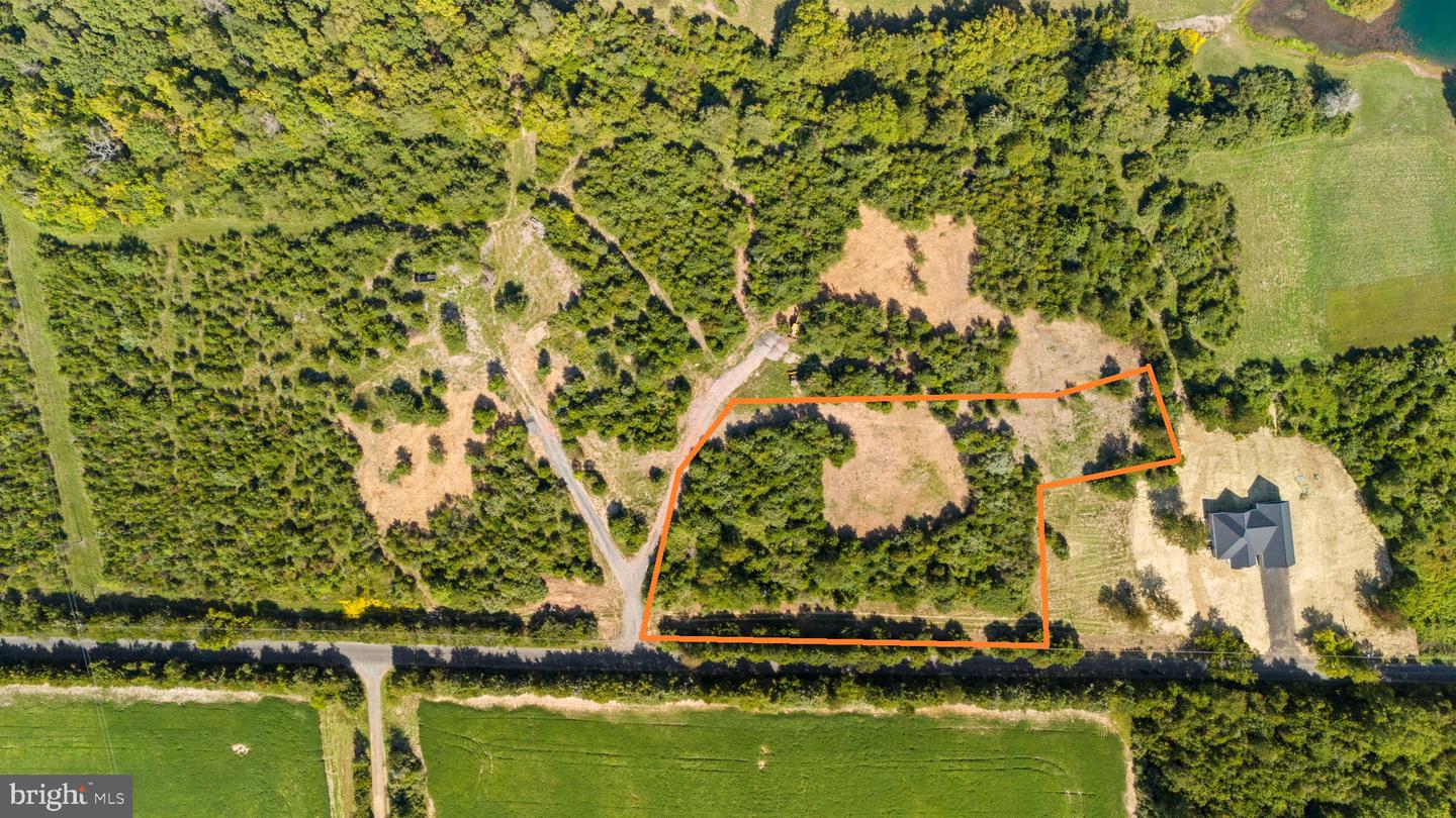 2012 DOZER LN, CATLETT, Virginia 20119, 4 Bedrooms Bedrooms, 7 Rooms Rooms,3 BathroomsBathrooms,Residential,For sale,2012 DOZER LN,VAFQ2017950 MLS # VAFQ2017950