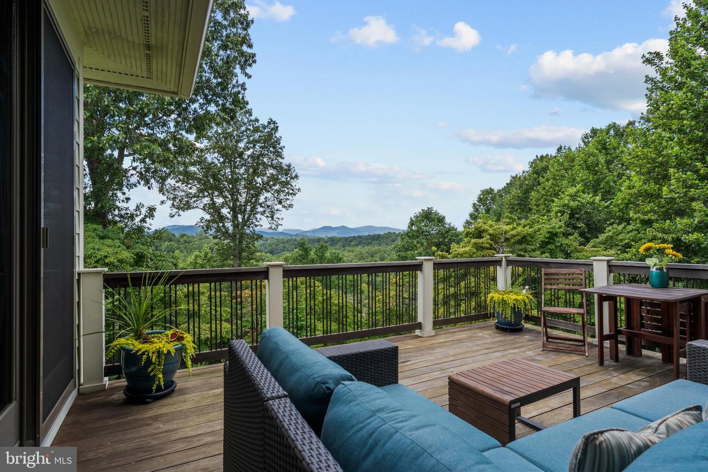 210 GRAND VIEW RD, WASHINGTON, Virginia 22747, 3 Bedrooms Bedrooms, ,4 BathroomsBathrooms,Residential,For sale,210 GRAND VIEW RD,VARP2002226 MLS # VARP2002226