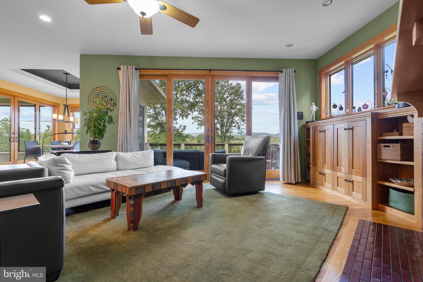 210 GRAND VIEW RD, WASHINGTON, Virginia 22747, 3 Bedrooms Bedrooms, ,4 BathroomsBathrooms,Residential,For sale,210 GRAND VIEW RD,VARP2002226 MLS # VARP2002226
