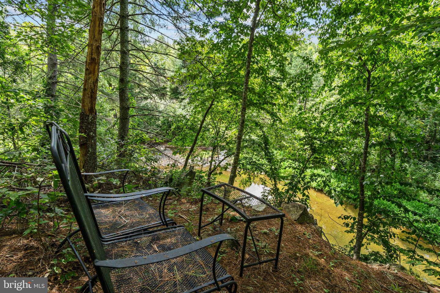 210 GRAND VIEW RD, WASHINGTON, Virginia 22747, 3 Bedrooms Bedrooms, ,4 BathroomsBathrooms,Residential,For sale,210 GRAND VIEW RD,VARP2002226 MLS # VARP2002226