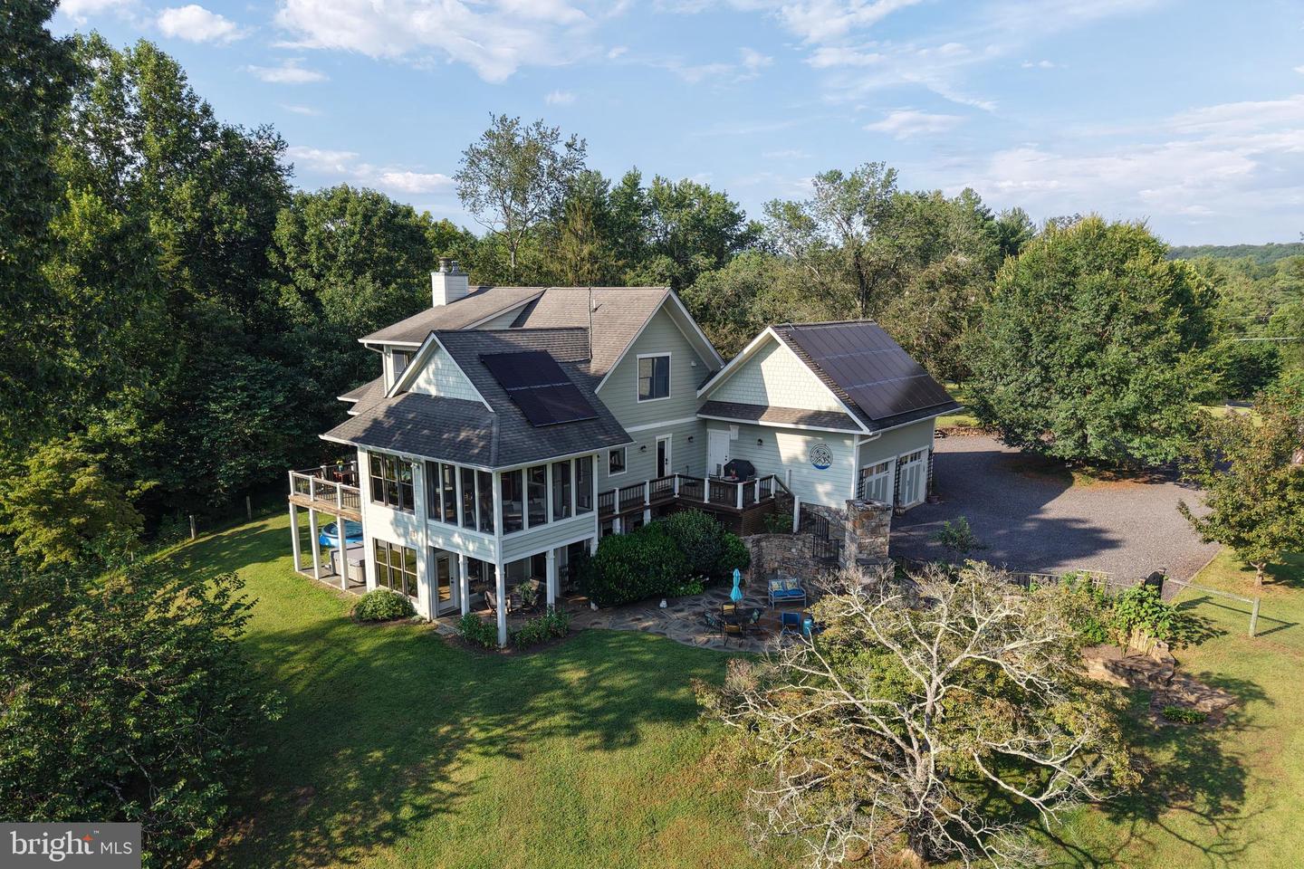 210 GRAND VIEW RD, WASHINGTON, Virginia 22747, 3 Bedrooms Bedrooms, ,4 BathroomsBathrooms,Residential,For sale,210 GRAND VIEW RD,VARP2002226 MLS # VARP2002226