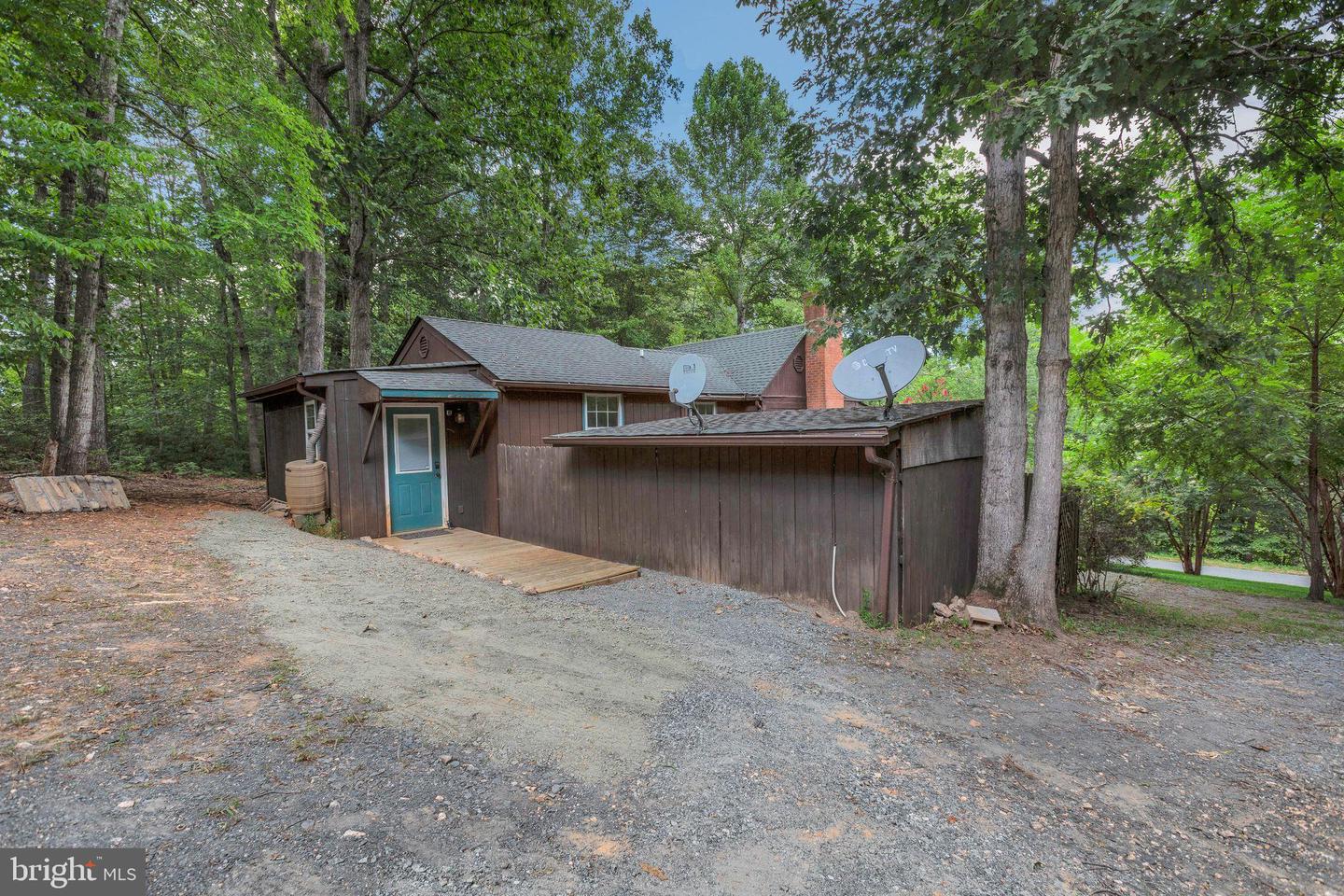 2464 KIDDS DAIRY RD, SCOTTSVILLE, Virginia 24590, 2 Bedrooms Bedrooms, 4 Rooms Rooms,2 BathroomsBathrooms,Residential,For sale,2464 KIDDS DAIRY RD,VAFN2000488 MLS # VAFN2000488